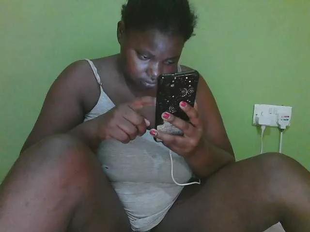 Myra-Queen on BongaCams 