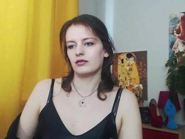 NadineGold on BongaCams 