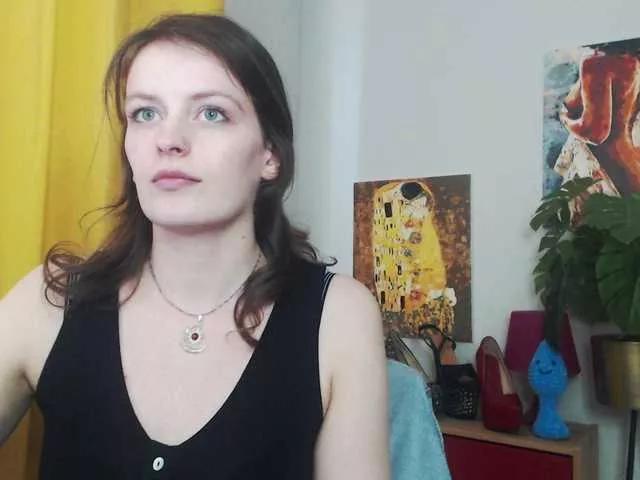 NadineGold on BongaCams 