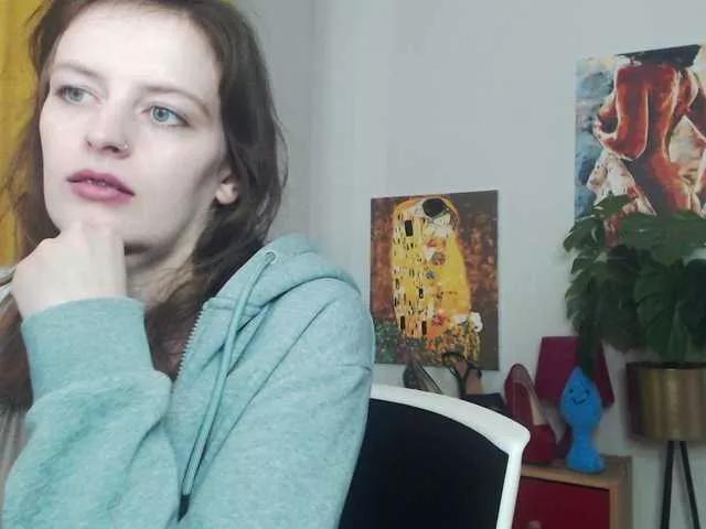 NadineGold on BongaCams 