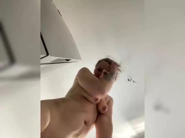 NadinKeddo on BongaCams 