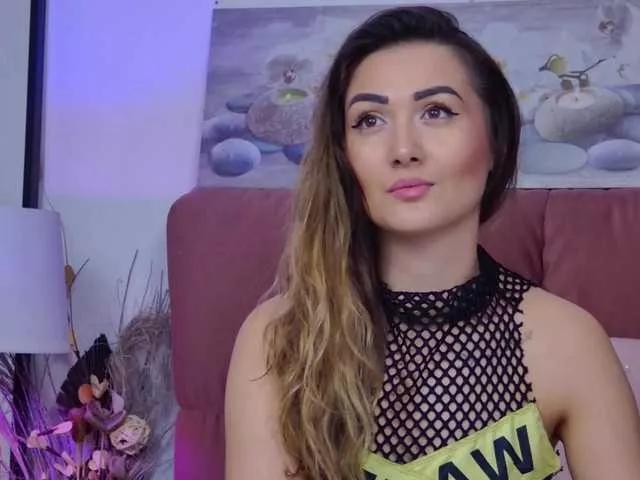 NicoleLegh on BongaCams 