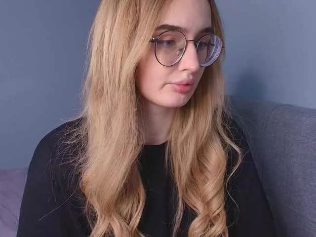 Nikkibly on BongaCams 