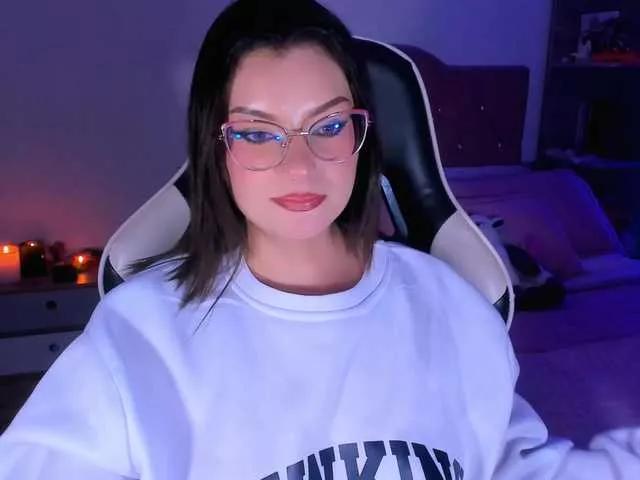 OphelianaRose on BongaCams 