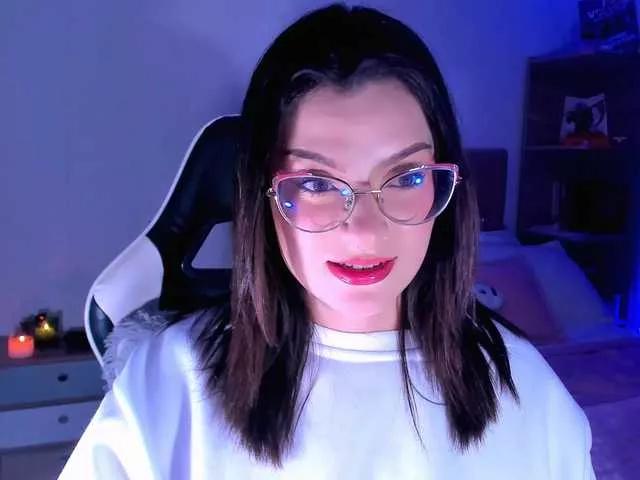 OphelianaRose on BongaCams 