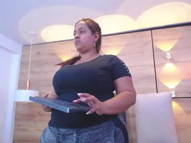 Freechat PenelopeRusso on BongaCams