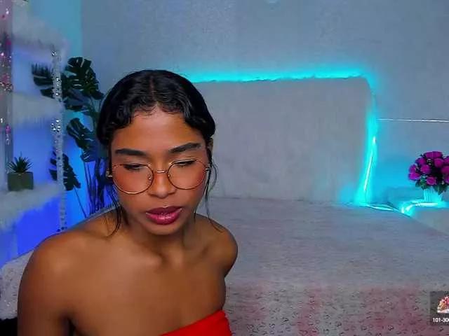 Playwhitus17 on BongaCams