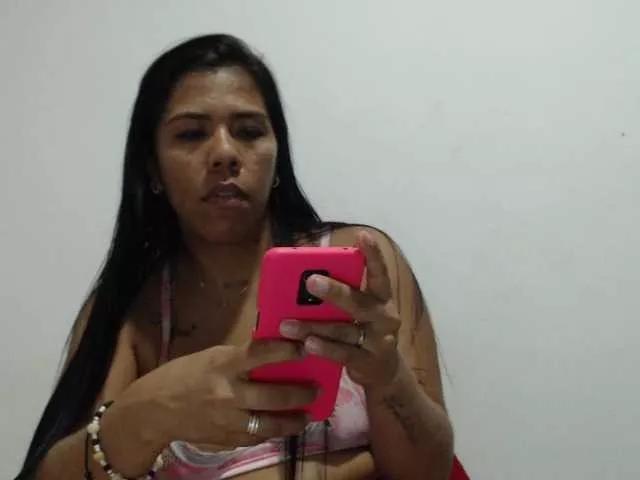 Pocahontas17 on BongaCams 