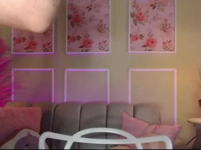 PrettyAriel on BongaCams 