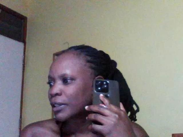 Princessmiles on BongaCams 