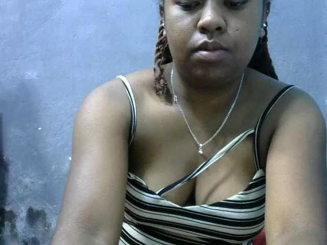 Queencamie on BongaCams