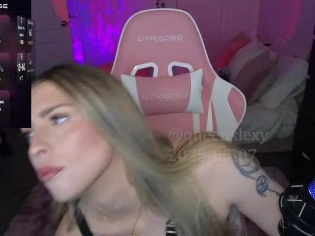 Freechat queenxlexy on BongaCams
