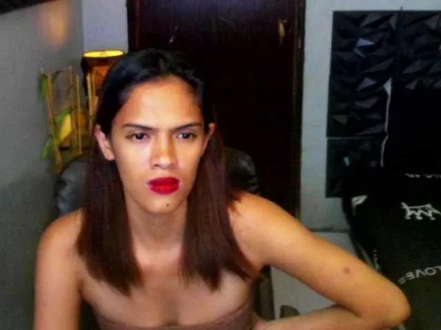 Rochellebones on BongaCams 