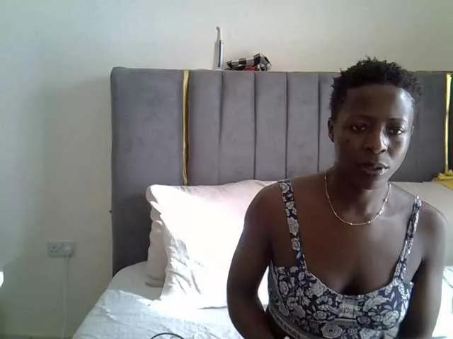 Rose-petall on BongaCams 