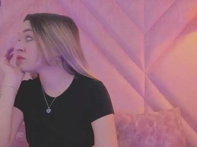 Rossy-Jones on BongaCams 