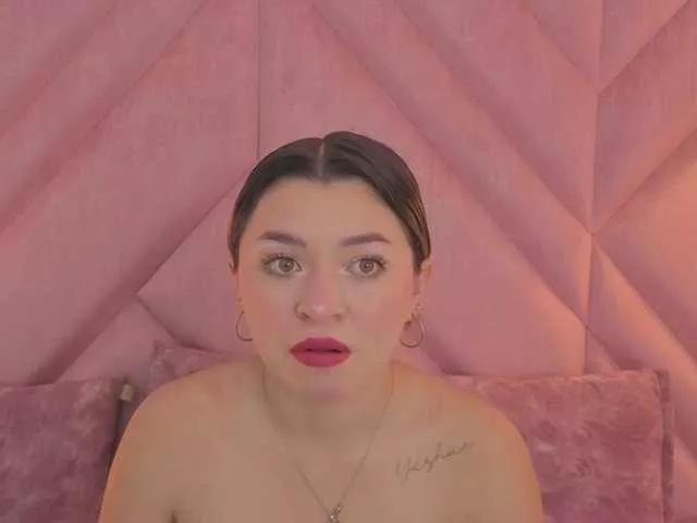 Rossy-Jones on BongaCams 