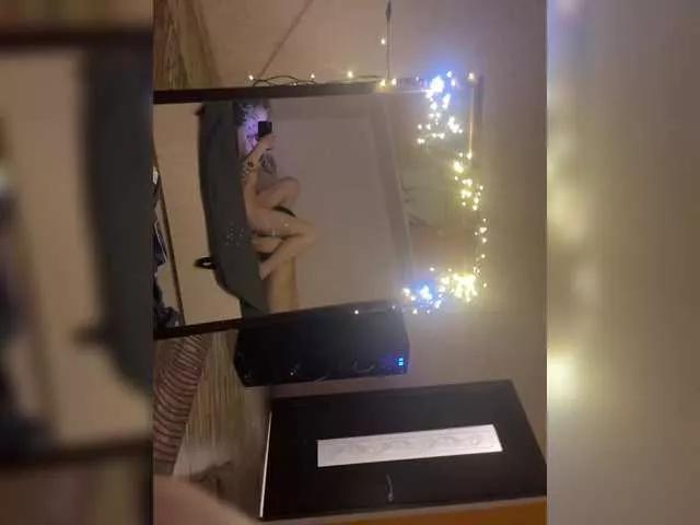 Sahsrokkkk on BongaCams 