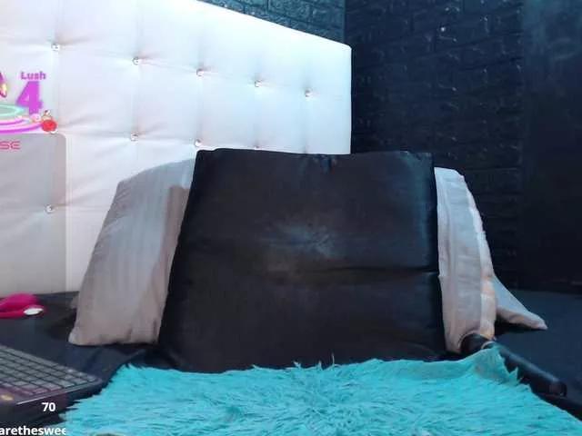 Selena-Fox on BongaCams 