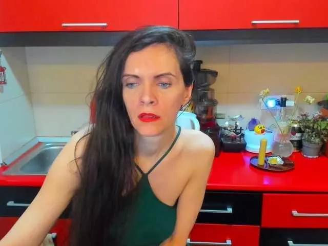 SexQueen11 on BongaCams 