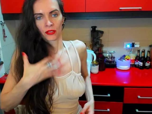 SexQueen11 on BongaCams 