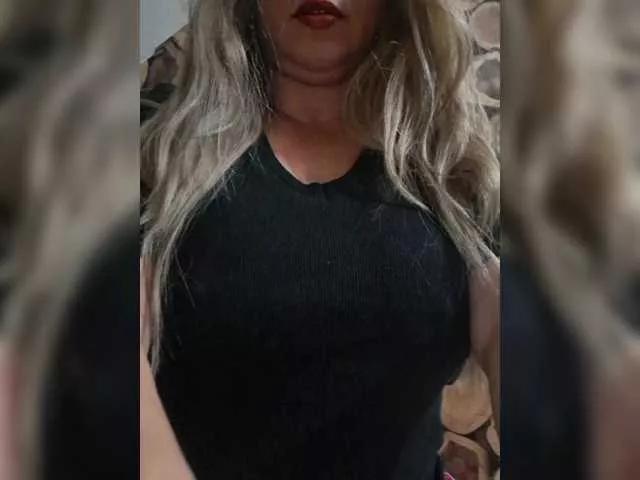 Sexynomad01 on BongaCams 