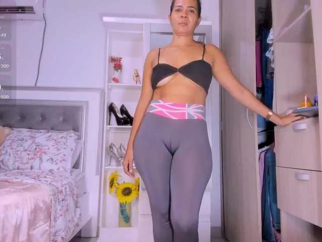 sharonDulce on BongaCams 