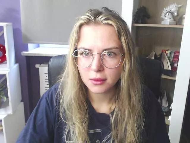 soft-zoey on BongaCams 