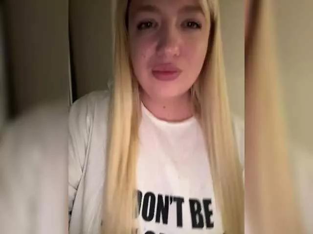 Sonya699 on BongaCams 