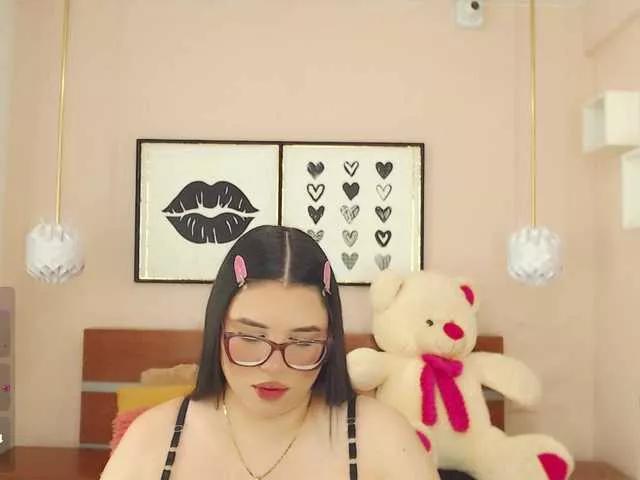 sweet-pink on BongaCams 