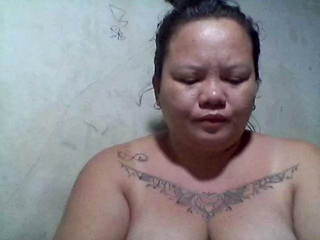 sweetasian33 on BongaCams 