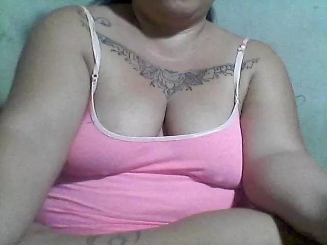 sweetasian33 on BongaCams 