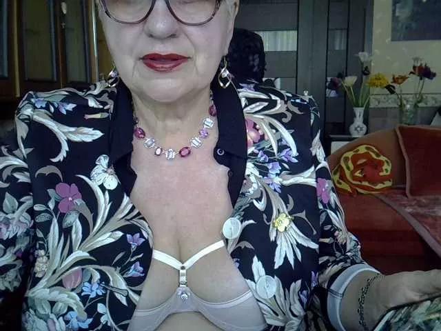 SweetCherry00 on BongaCams 