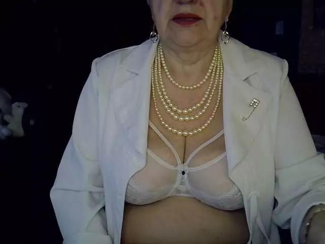SweetCherry00 on BongaCams 