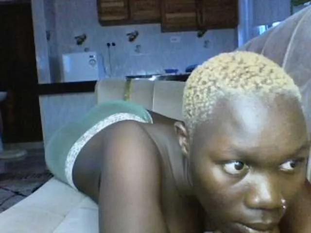 Sweetchocolate on BongaCams 