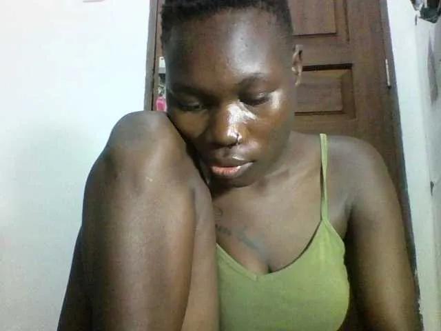 Sweetchocolate on BongaCams