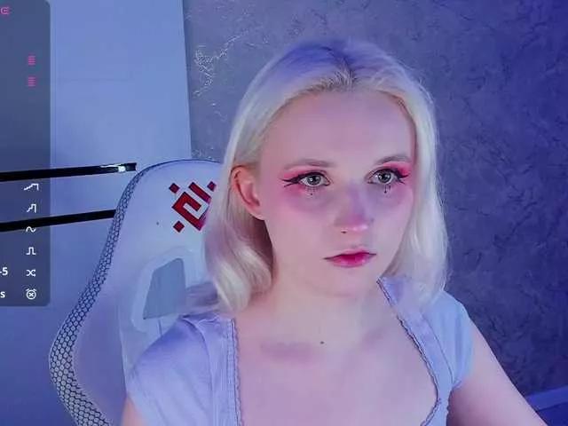 sweeteRose on BongaCams 