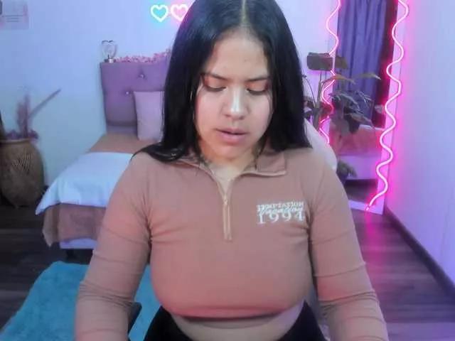 Talia-tay on BongaCams 