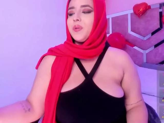 ThanaHaluff on BongaCams 
