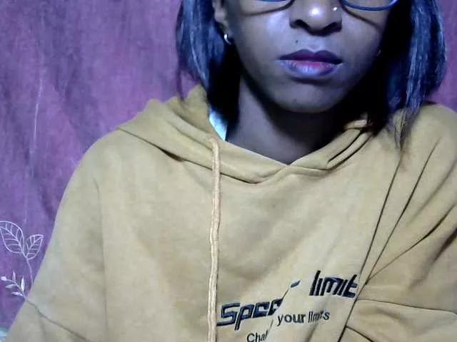 Tinah24 on BongaCams 
