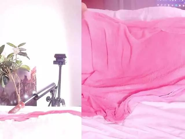 Tiny-Annie on BongaCams 