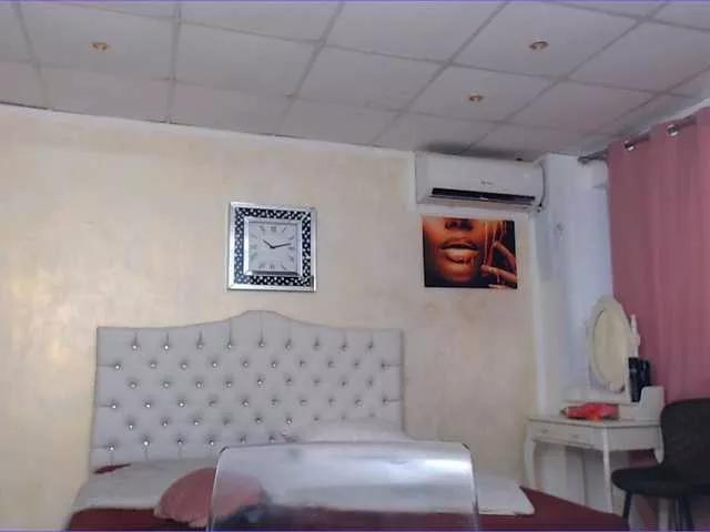 VelvetMarsha on BongaCams 