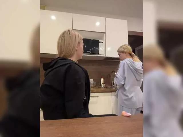 VibroMashulkaDashulka on BongaCams 