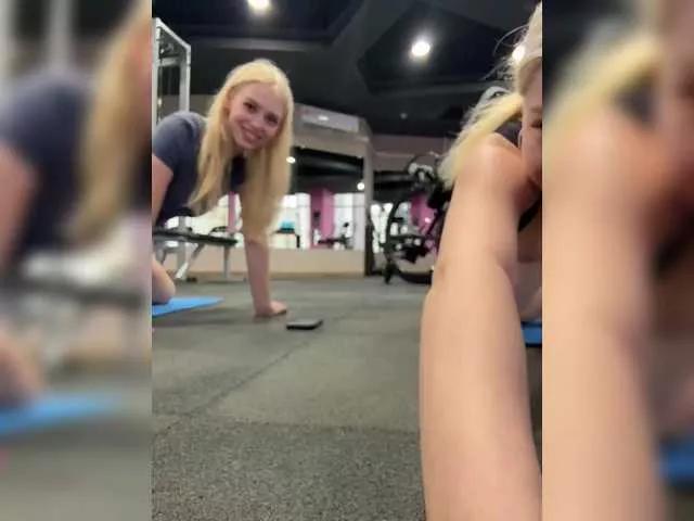 VibroMashulkaDashulka on BongaCams 