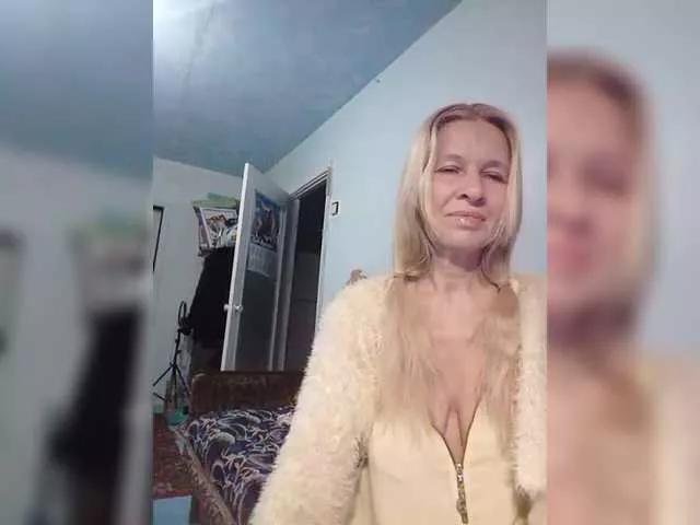 victoria71 on BongaCams 
