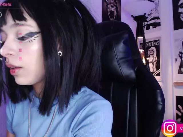 Freechat Violetlane on BongaCams