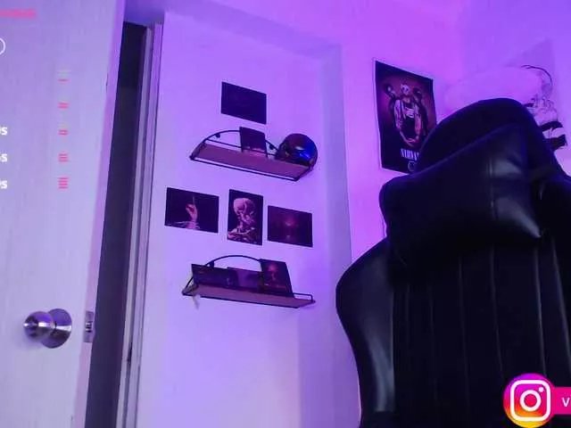 Freechat Violetlane on BongaCams