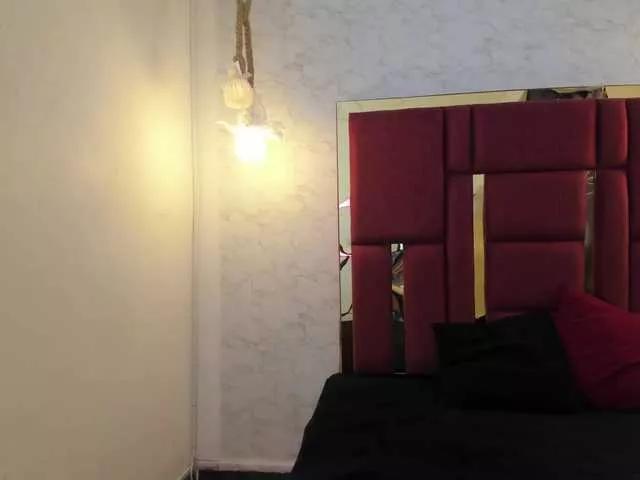 violetsmith on BongaCams 