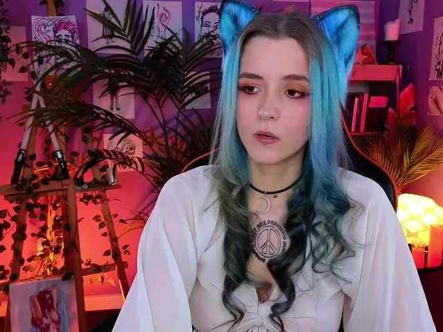 Violett-Melow on BongaCams 