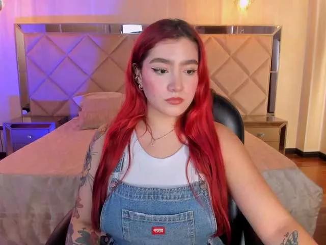 ViolettCastel on BongaCams 