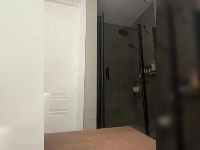 WhiteGirl-one on BongaCams 